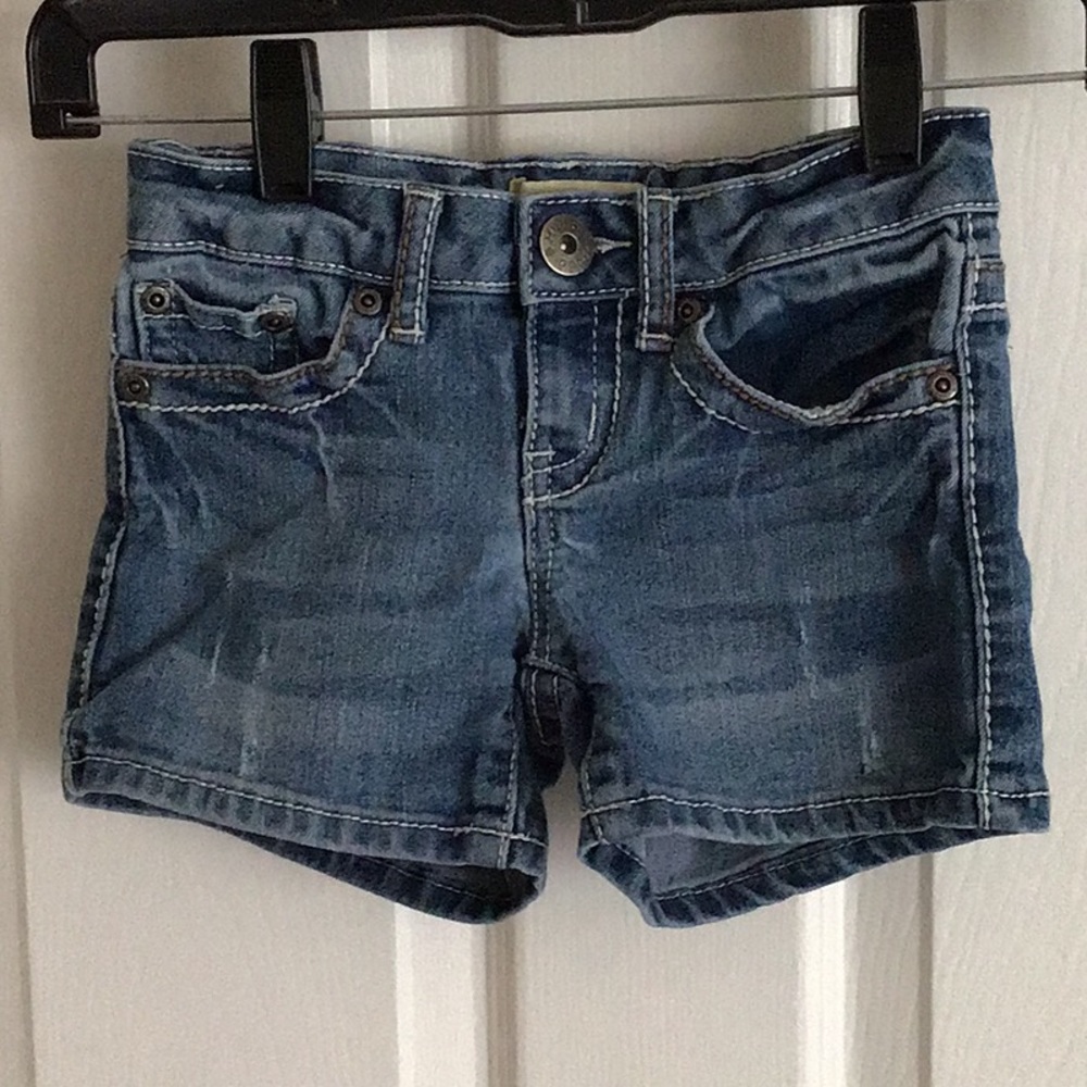 Mudd Jean Shorts Medium Wash Size 7 Adj waist